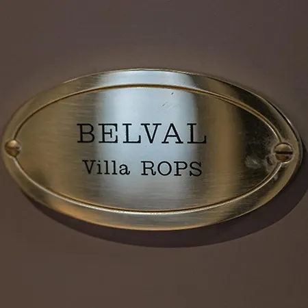 Standing Belval Plein Centre 4 Parking Aix-les-Bains