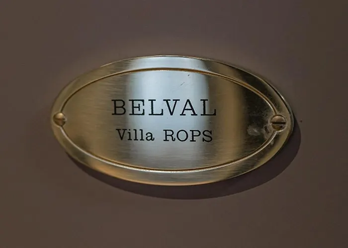 Standing Belval Plein Centre 4 Parking 엑스레뱅